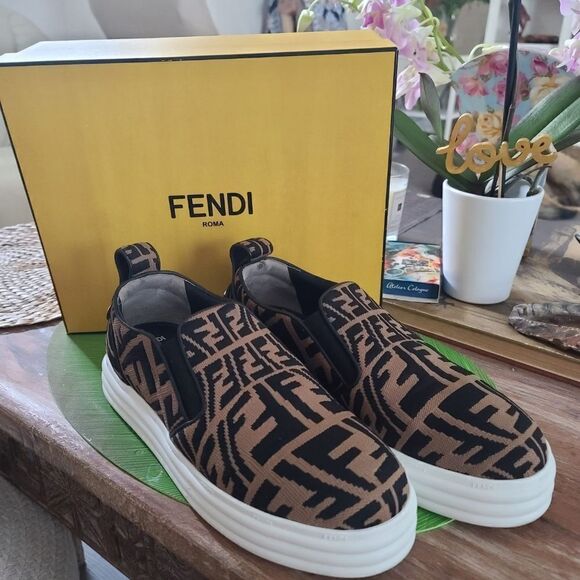 Mans Fendi Shoes Size 39 1/2 - Picture 2 of 7